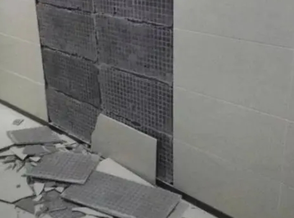 马尾瓷砖空鼓维修公司分享下马尾墙砖松动维修的知识